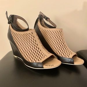 Anthropologie black/tan wedge sandals